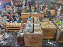 Load image into Gallery viewer, Store Pictures Updated March 14/26