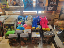 Load image into Gallery viewer, Store Pictures Updated March 14/26
